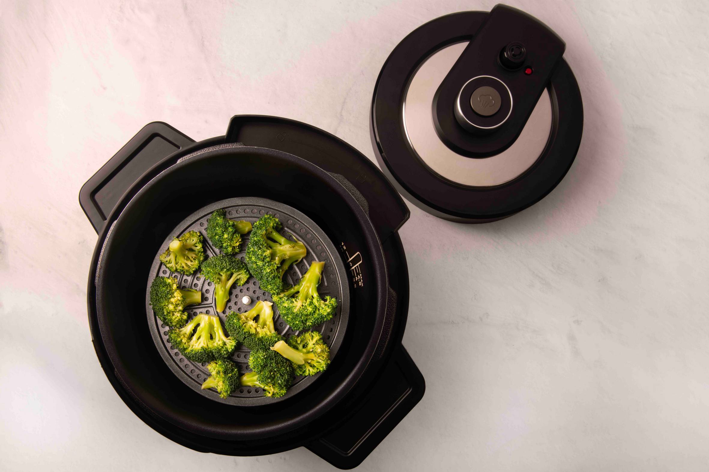 Dampfgegarter Brokkoli im Tefal Multikocher