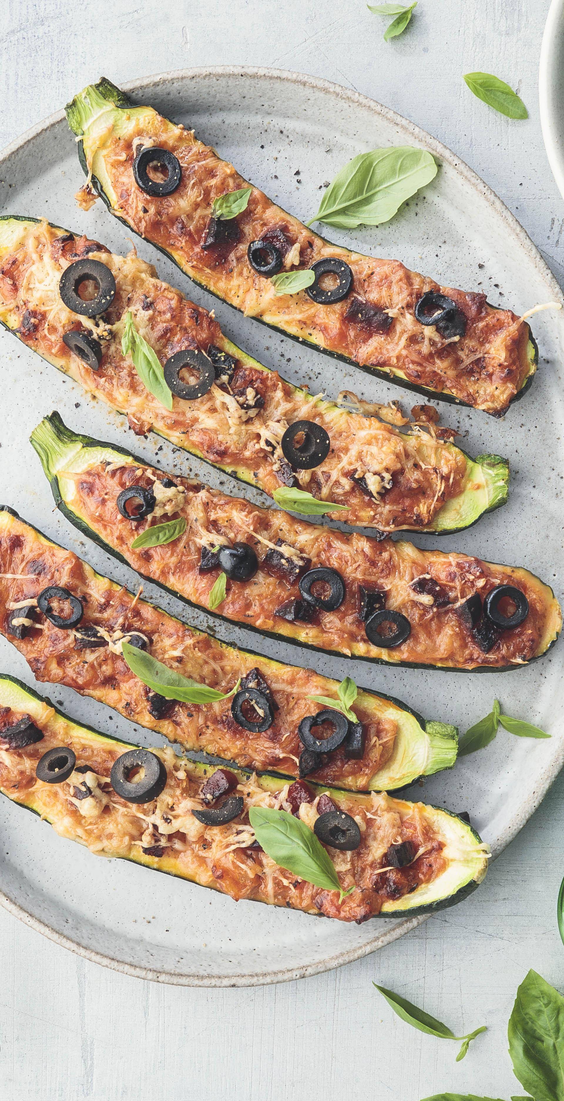 Mit Pizza gefüllte Zucchinischiffchen - Rezepte Turbo Cuisine & Fry | Tefal