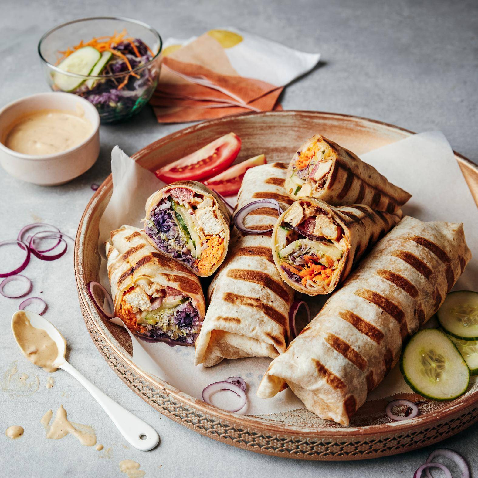 Gegrilltes Schawarma mit Chipotle-Sauce - Rezepte OptiGrill 4in1 XL | Tefal