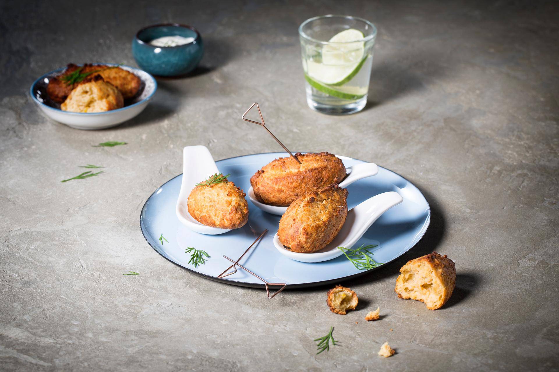 Kleine Lachs-Dill-Donuts - Rezepte Actifry Genius XL | Tefal