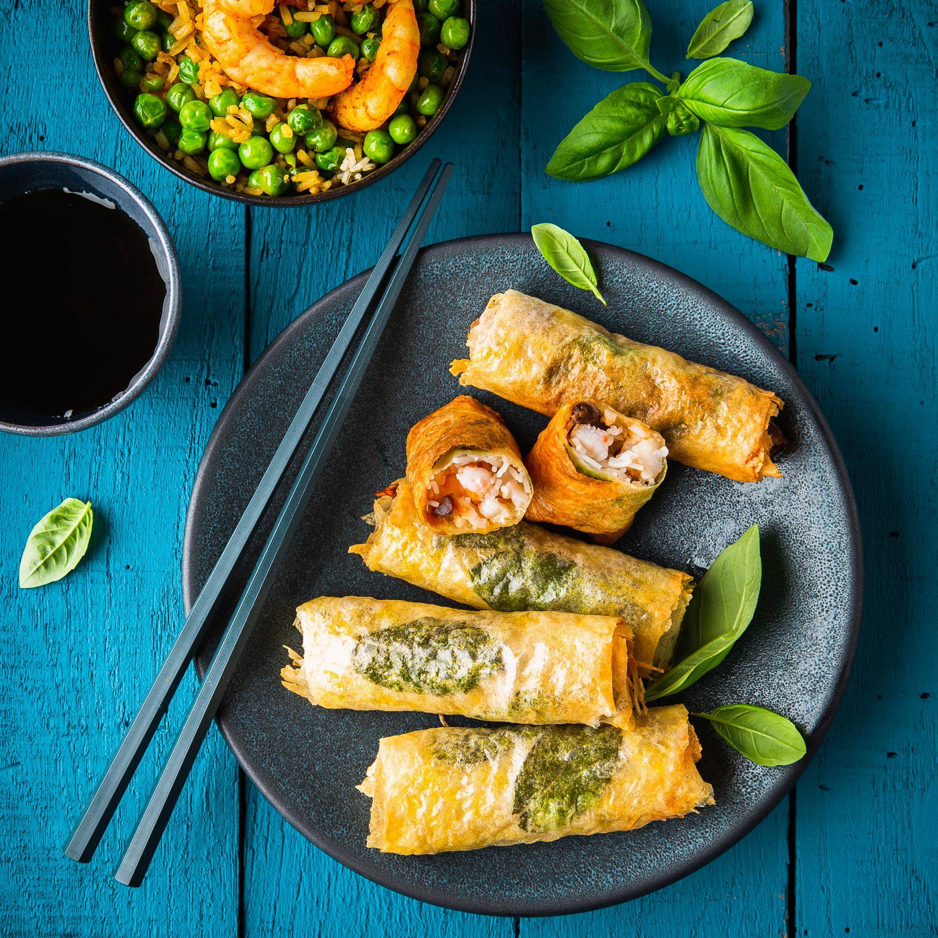 Reispfanne mit knusprigen Garnelen-Frühlingsrollen - Rezepte Actifry Genius XL 2in1 | Tefal