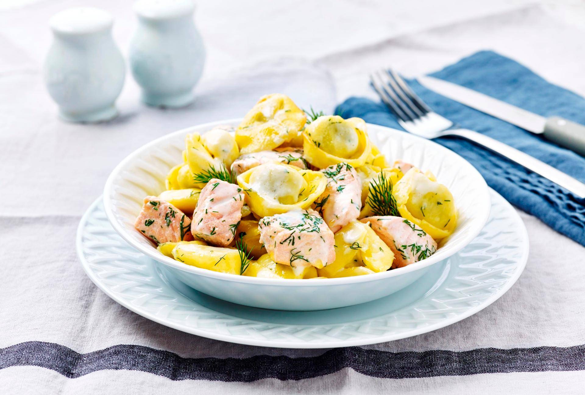 Ricotta-Spinat-Tortellini mit Lachs - Rezepte Actifry Smart XL | Tefal