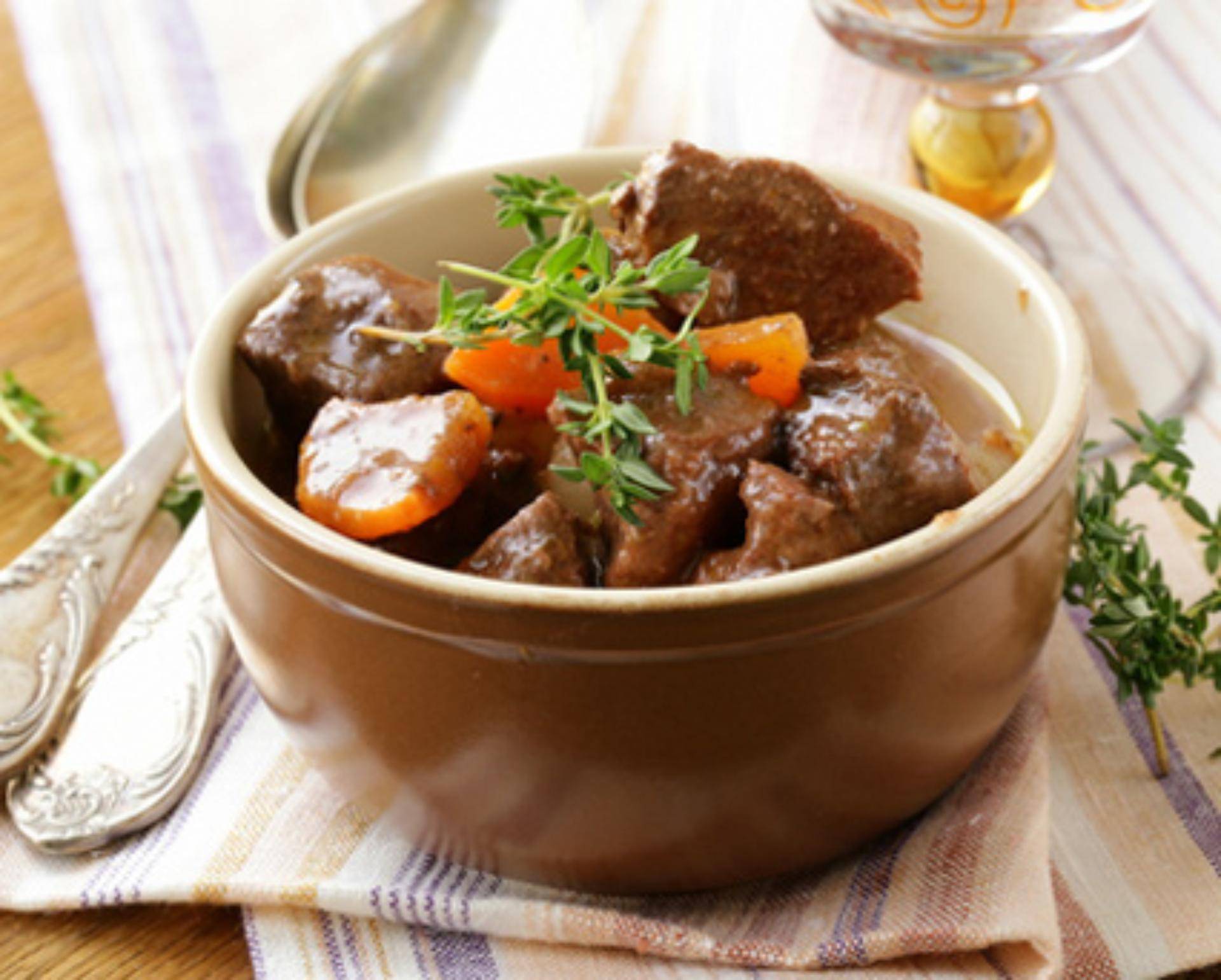 Deftiger Rindfleisch-Bier-Auflauf - Rezepte Turbo Cuisine | Tefal