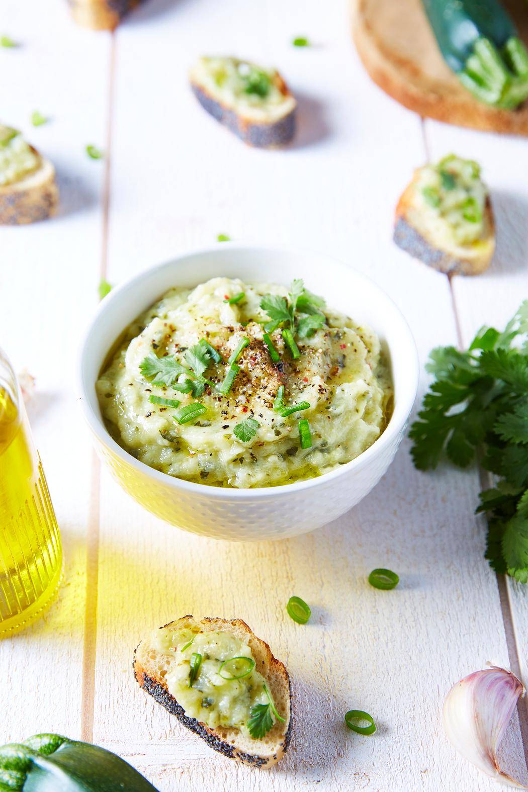*Light courgette dip with coriander - Rezepte Blend up | Tefal