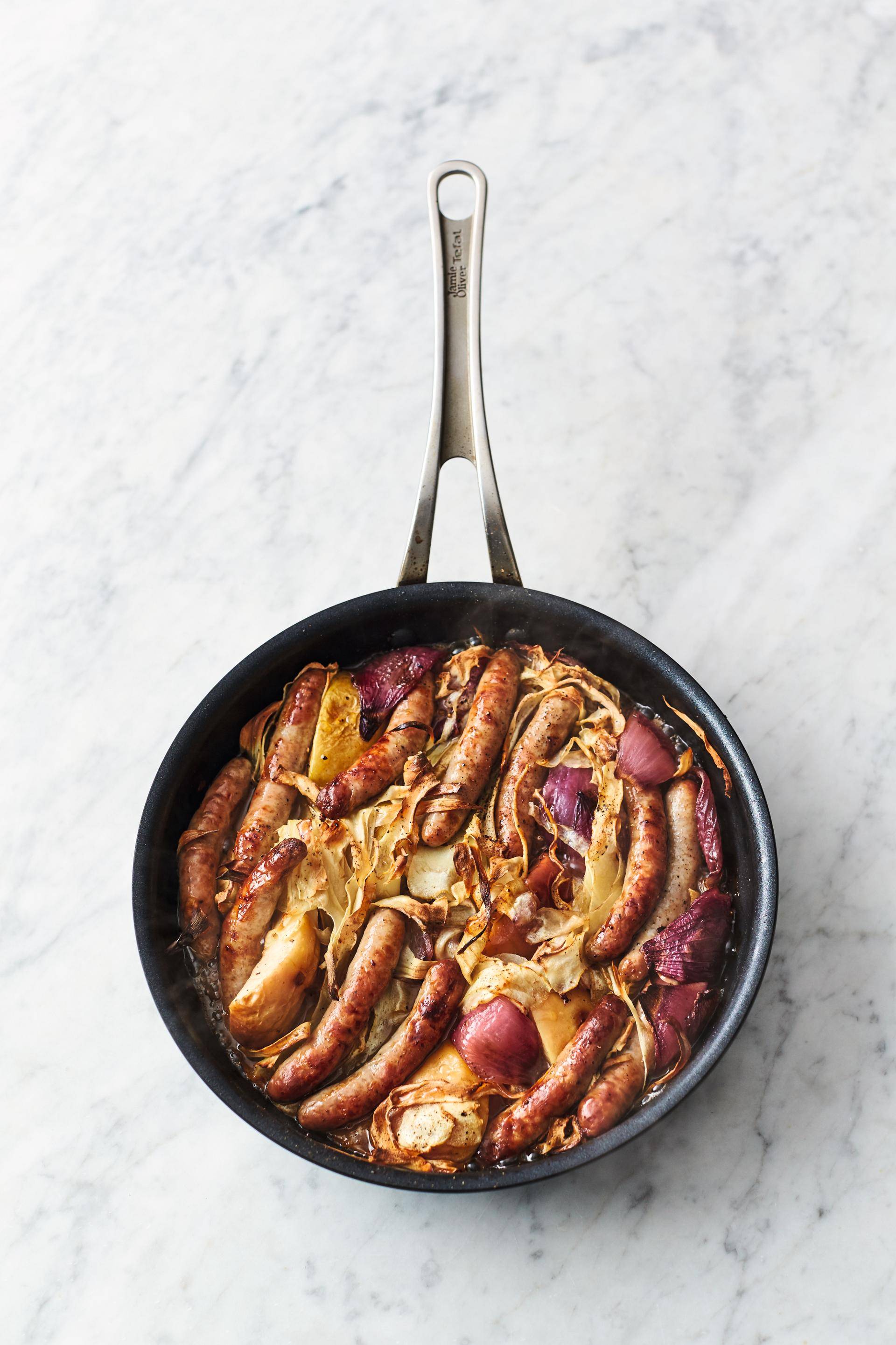 Jamie Oliver´s Apfel-Wurst-Auflauf - Rezepte Pfannen & Töpfe | Tefal