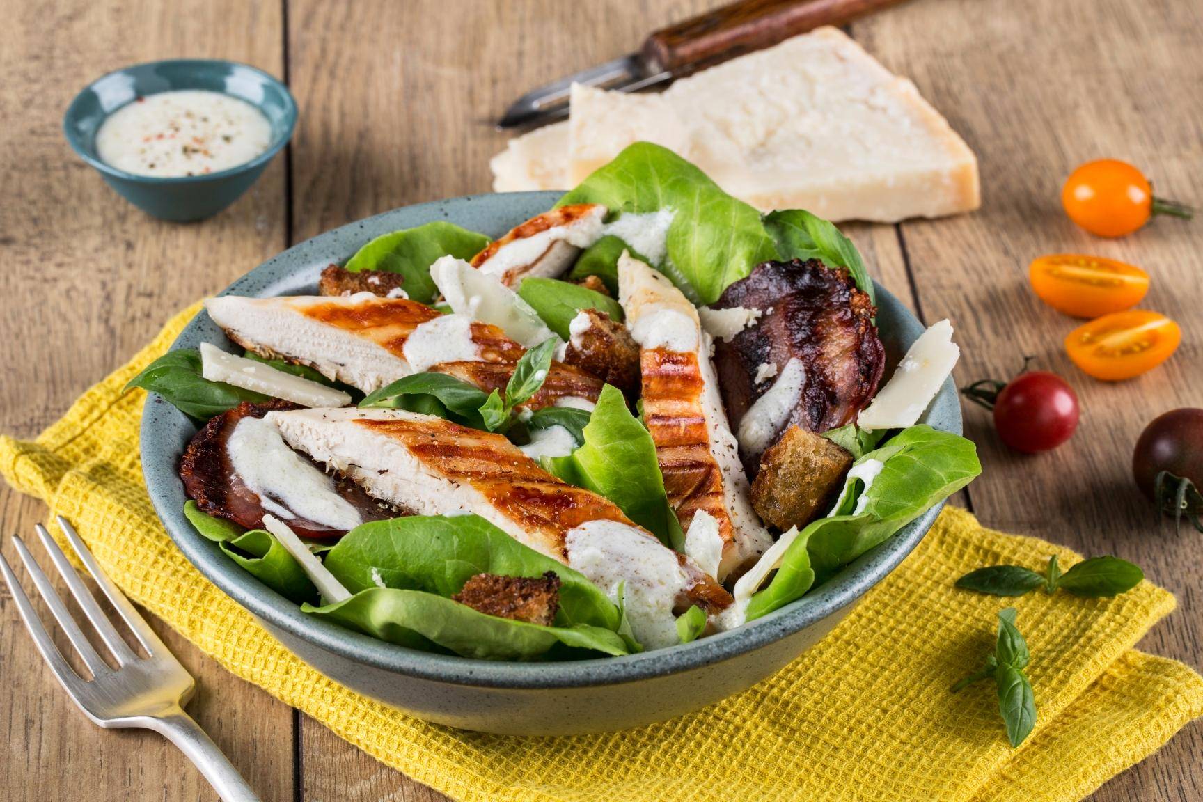 Caesar-Salat mit gegrilltem Bacon - Rezepte OptiGrill | Tefal