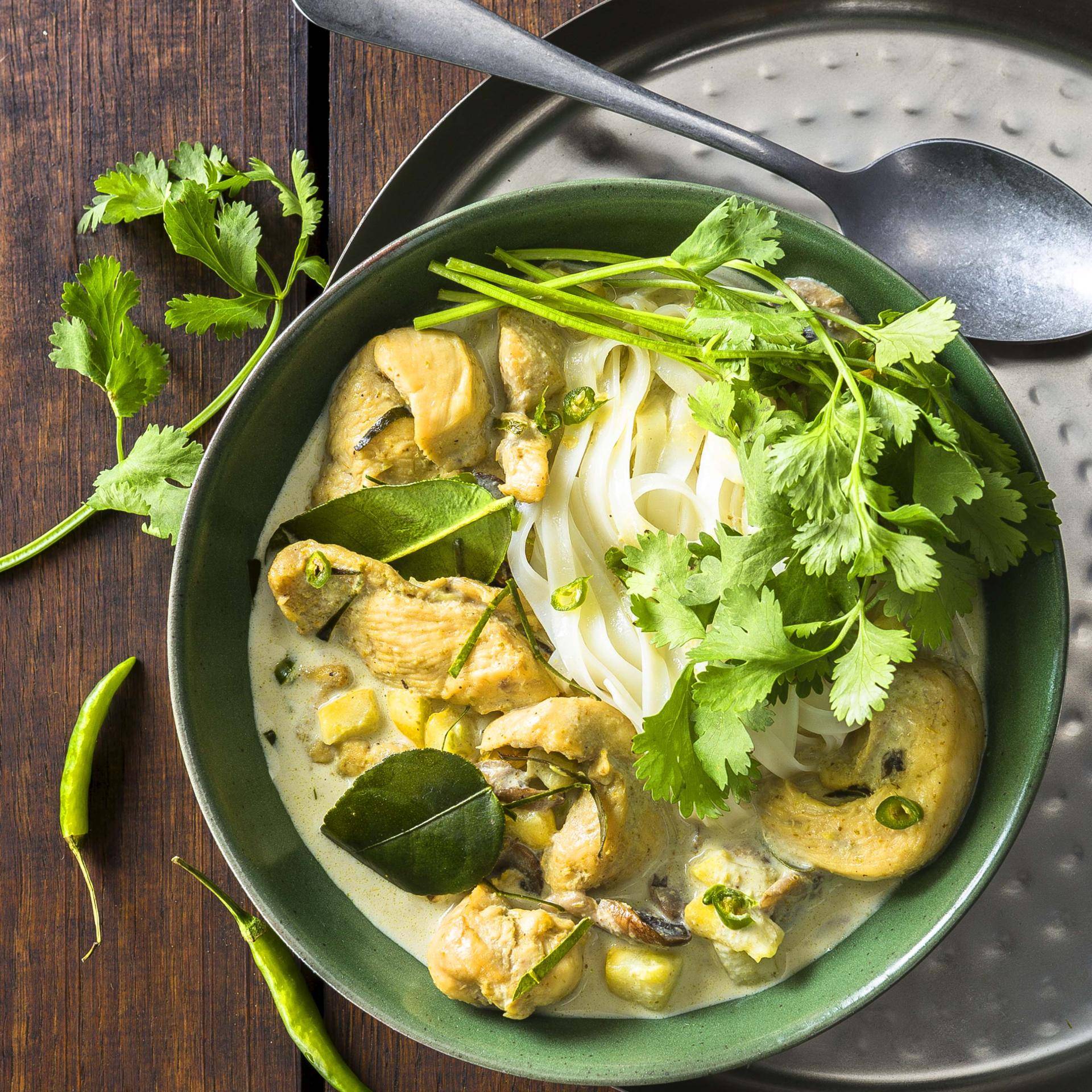 Grünes Thai-Curry mit Hähnchen - Rezepte Actifry Genius XL | Tefal
