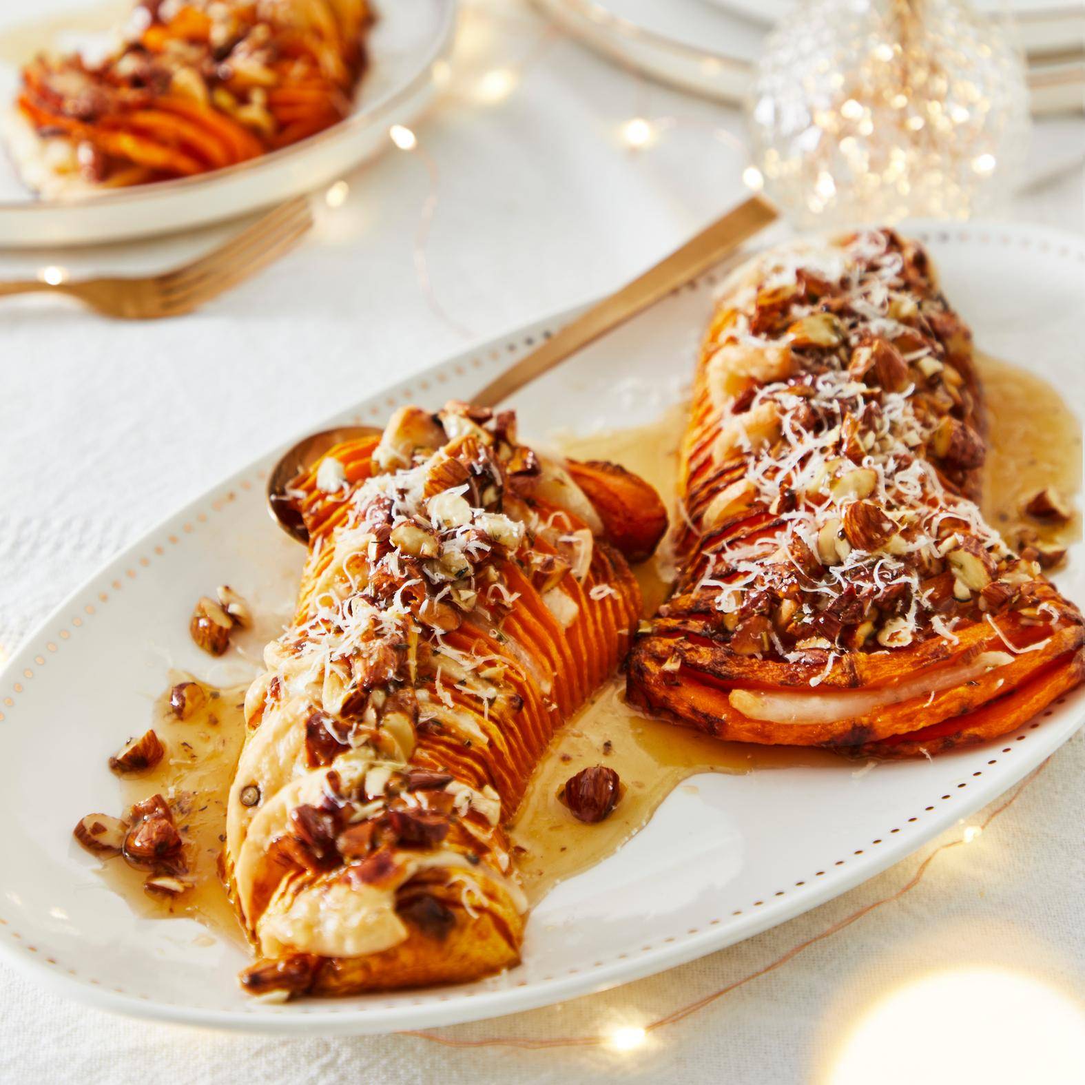Hasselback-Butternusskürbis mit Mandeln, Honig und Pecorino - Rezepte EASY FRY GRILL & STEAM 3 in 1 | Tefal