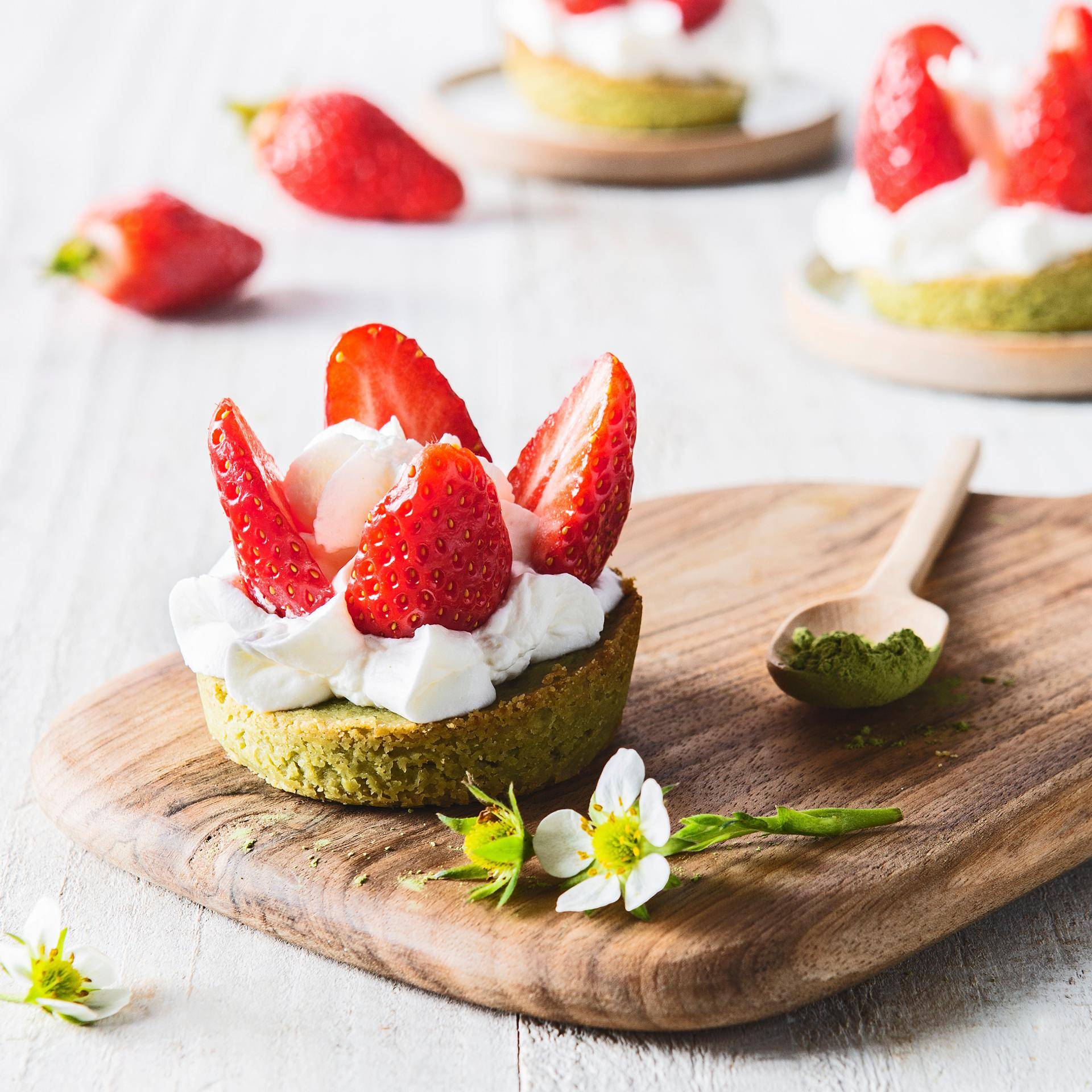 Erdbeeren und Matcha-Minikuchen - Rezepte Cake Factory | Tefal