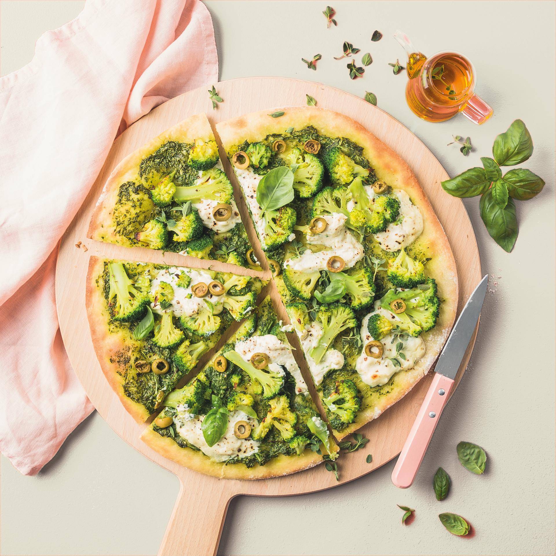 Weiße Pizza mit Ricotta-Käse und Brokkoli - Rezepte Easy Fry Compact | Tefal