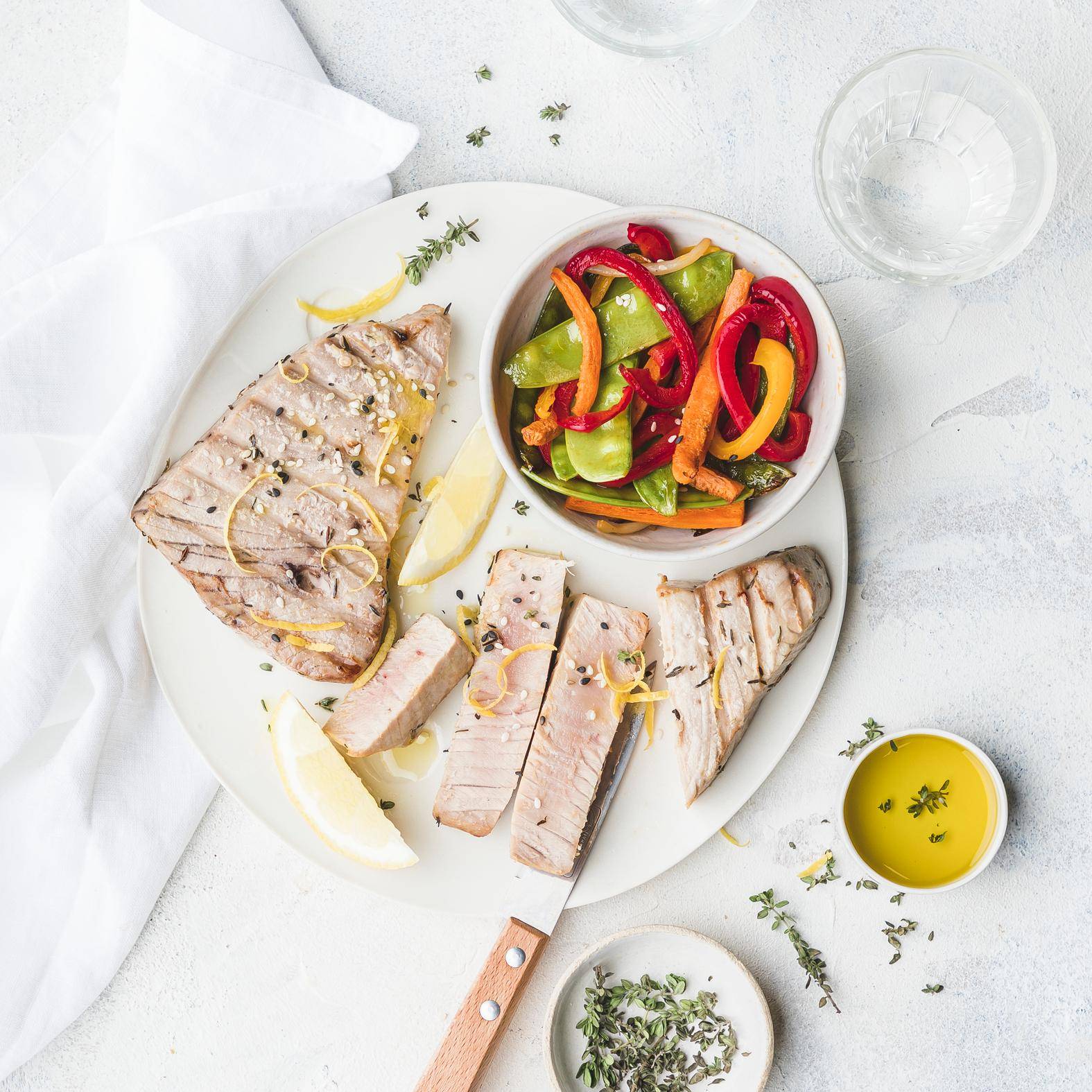 Thunfischsteaks mit Tiefkühlgemüse - Rezepte Dual EasyFry&Grill | Tefal