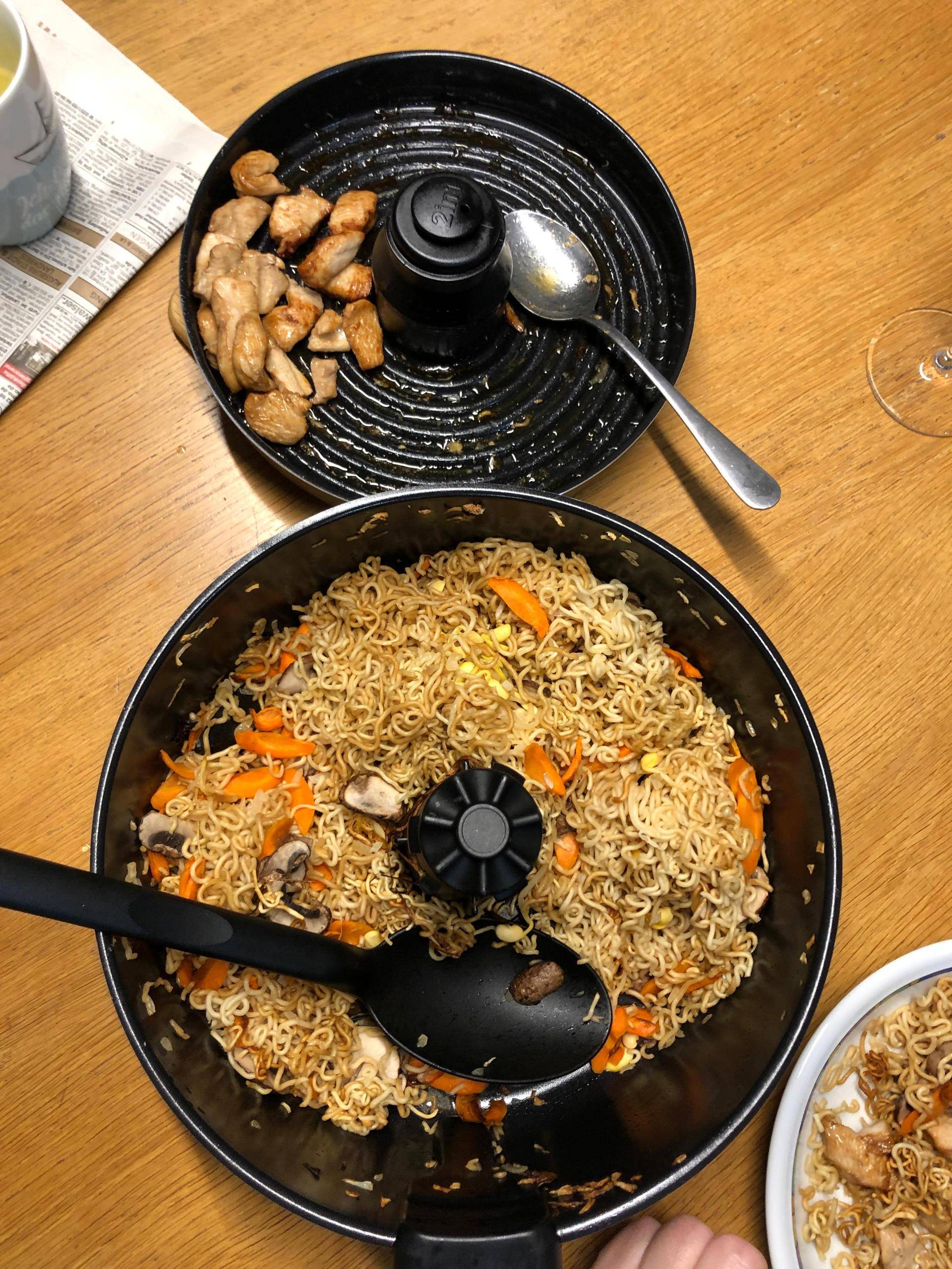 Mie-Nudeln mit Pute und Gemüse - Rezepte Actifry Genius XL 2in1 | Tefal