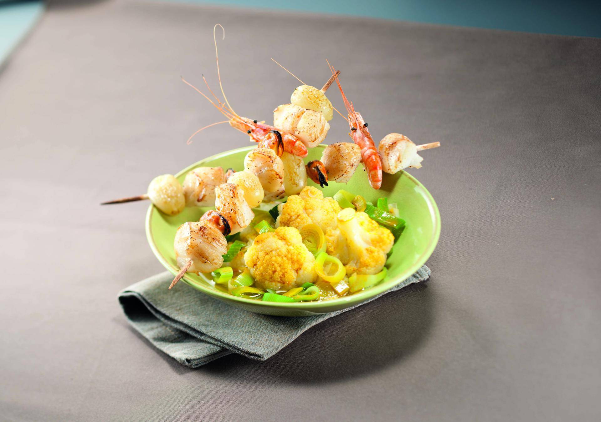 Meeresfrüchte-Spieße, Blumenkohl und Lauch - Rezepte Actifry Genius XL 2in1 | Tefal