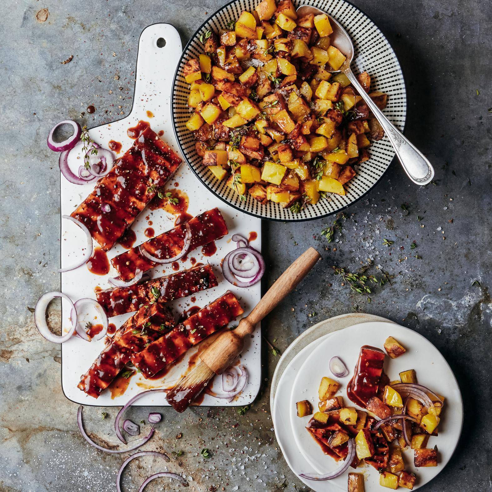 Tofu-Rippchen mit Thymian und Bratkartoffeln - Rezepte OptiGrill 2in1 | Tefal