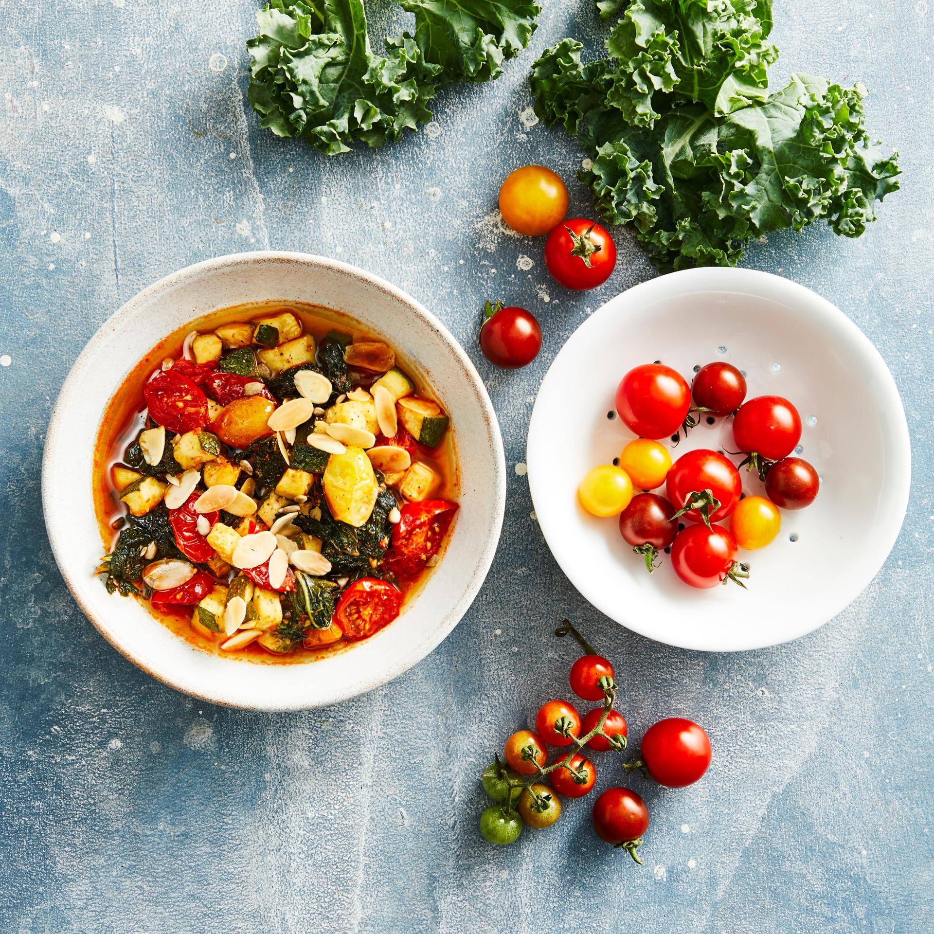 Gedünsteter Grünkohl mit Cherry Tomaten und Mandeln - Rezepte Actifry Express 1kg | Tefal
