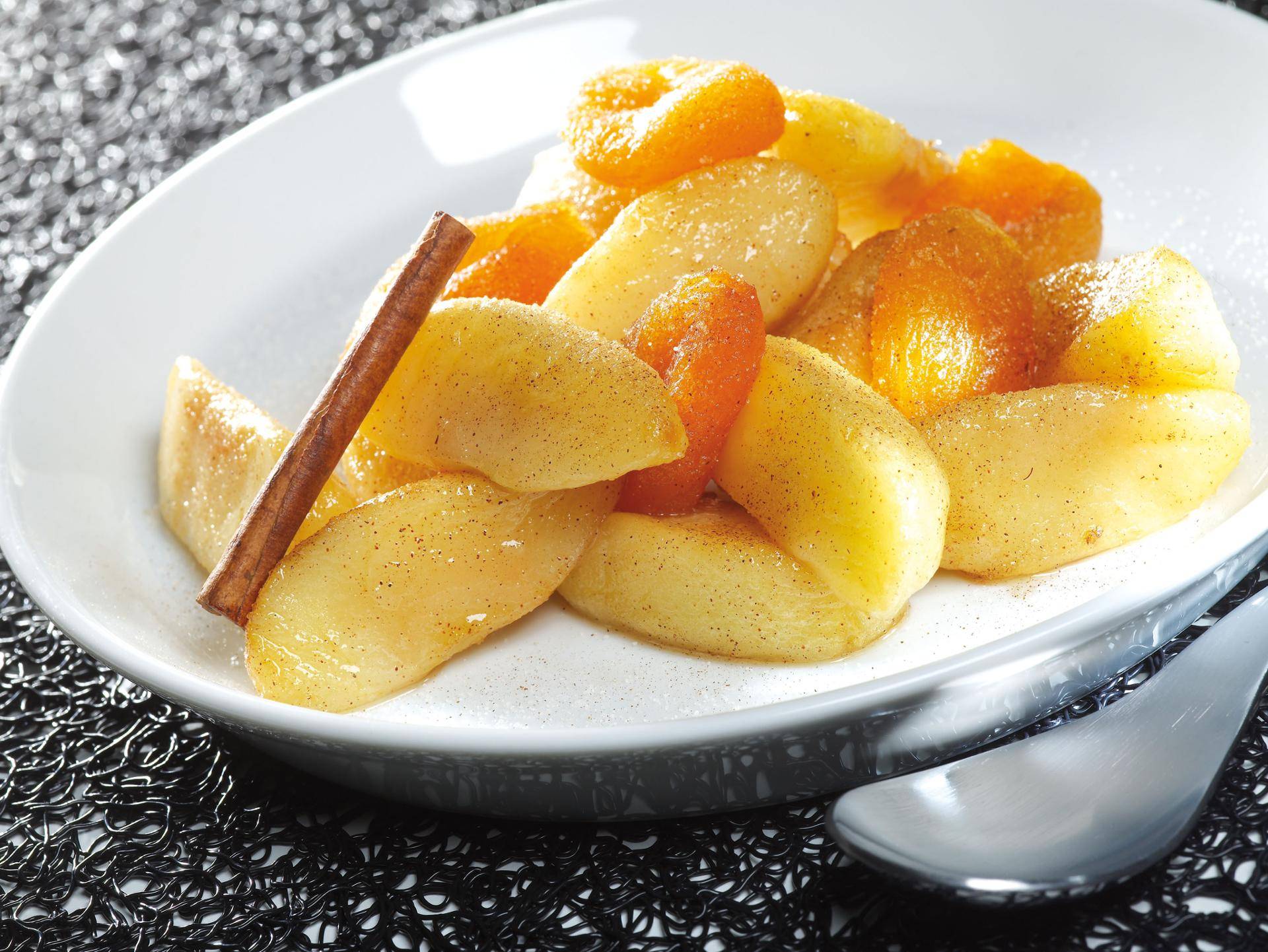 Äpfel mit Aprikosen und Trockenfrüchten, in der ActiFry zubereitet - Rezepte Actifry Original 1kg | Tefal