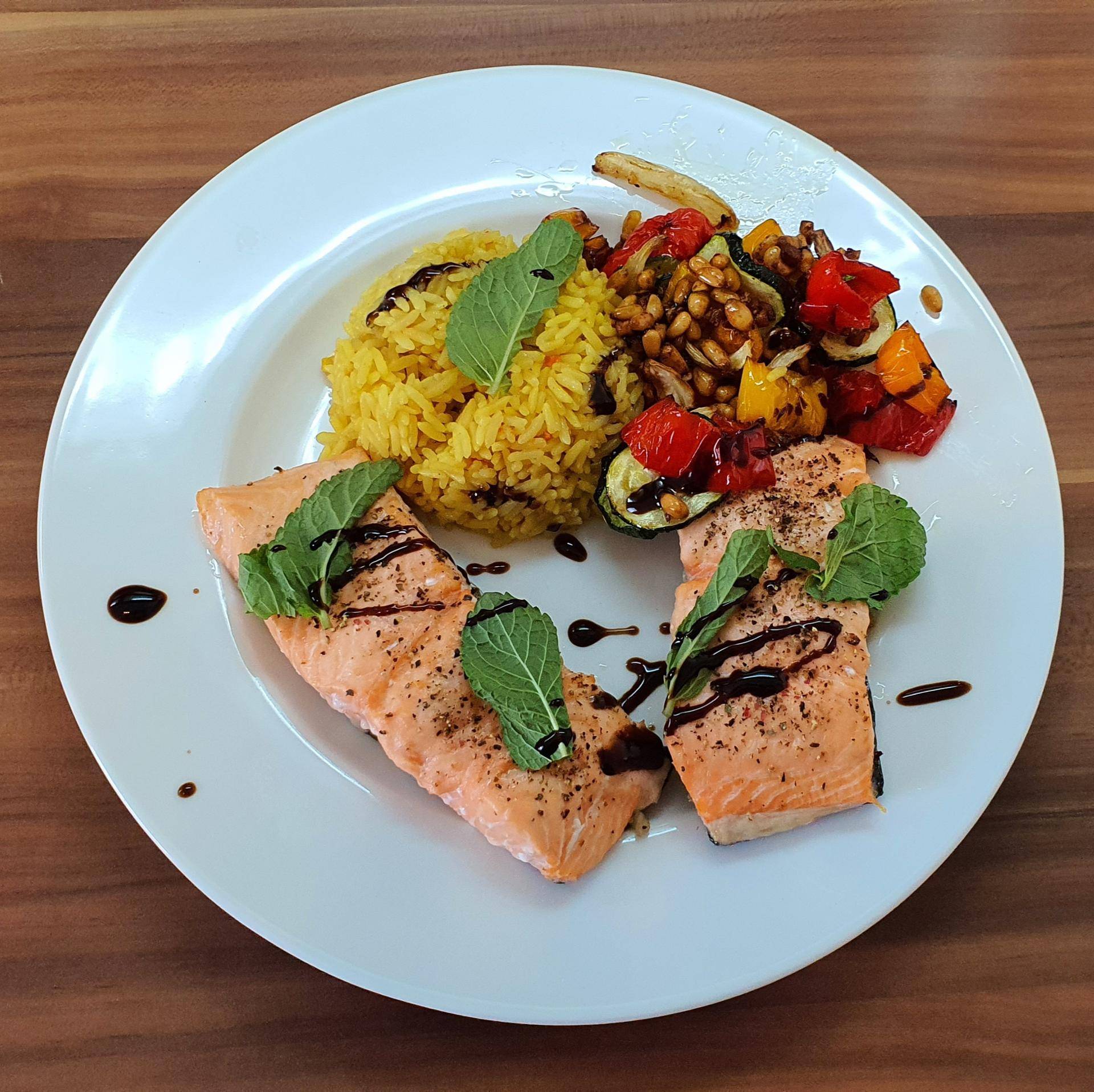 Lachsfilet mit Gemüse und Reis - Rezepte Actifry Genius XL 2in1 | Tefal