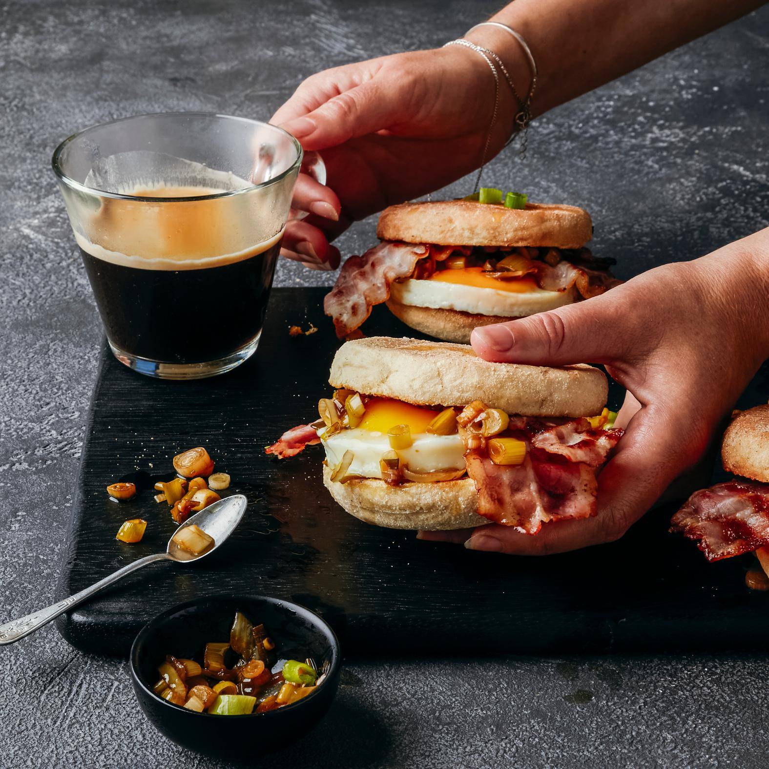 Frühstücks-Burger (Frühstücks-Burger) - Rezepte OptiGrill 2in1 | Tefal