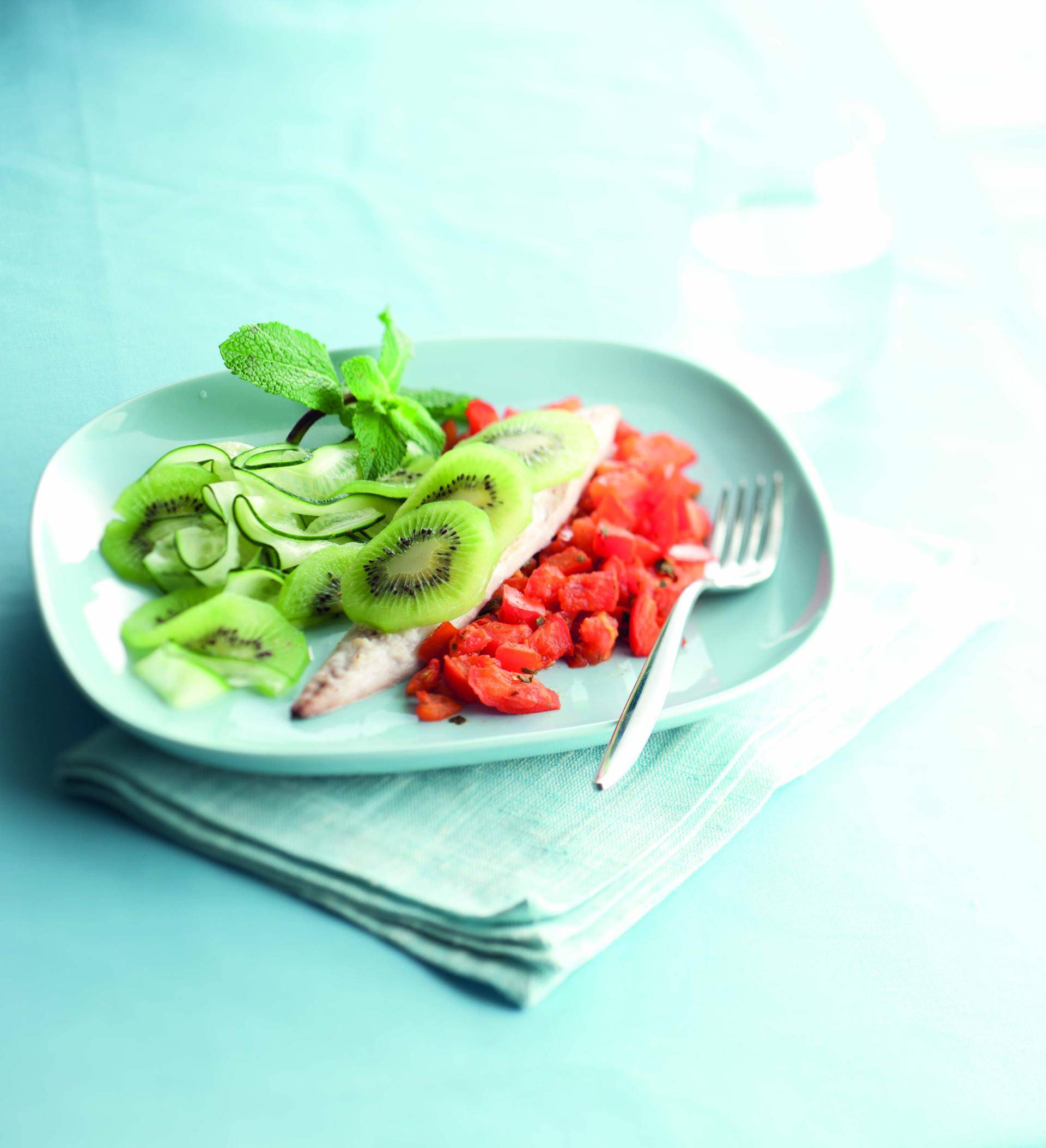 Makrele mit Minze-Tomaten-Salat - Rezepte Actifry Genius XL 2in1 | Tefal