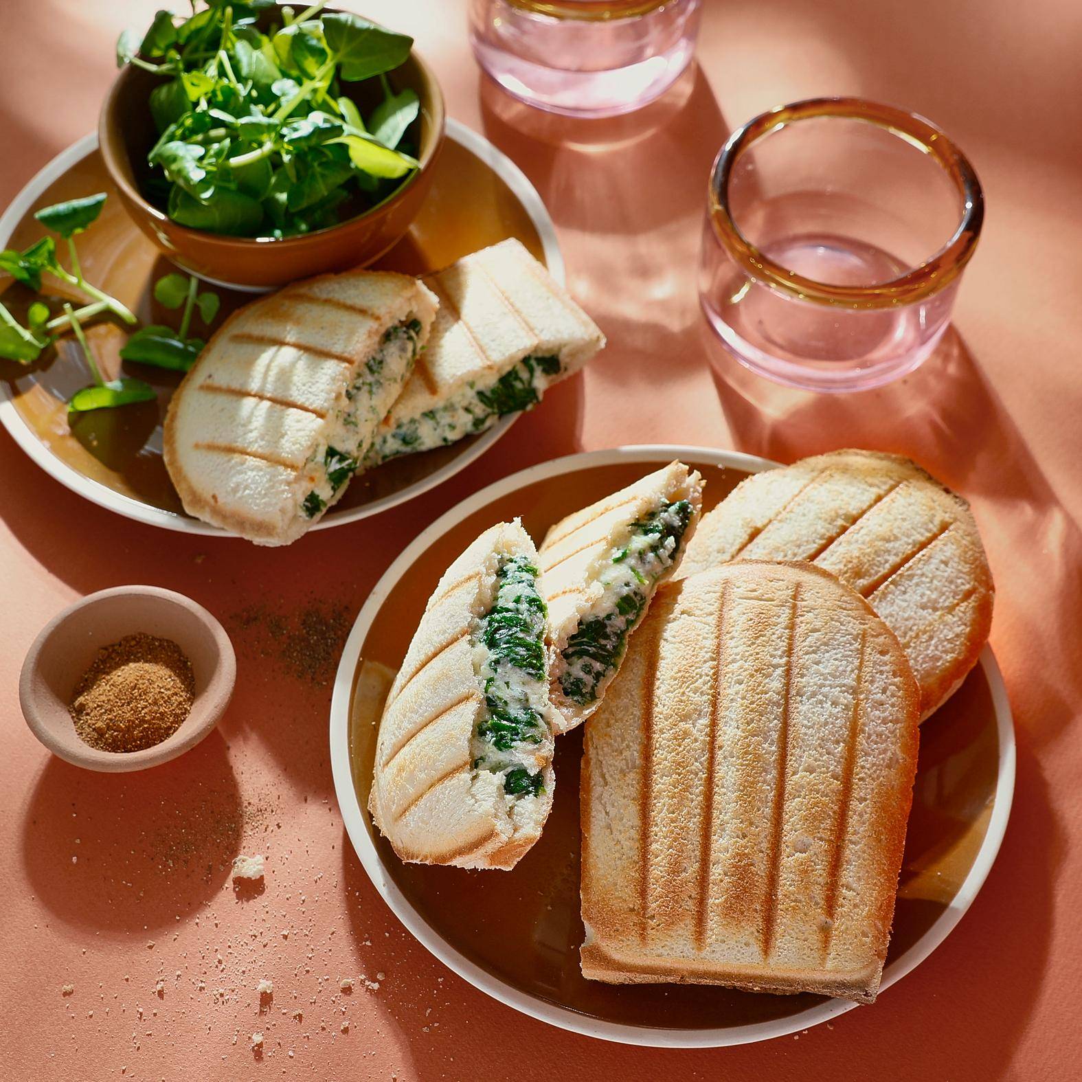 Getoastetes Sandwich mit Spinat und Ricotta - Rezepte Snack Collection MECHANICAL | Tefal